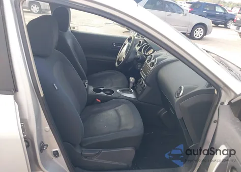 2014 Nissan Rogue Select S z USA, uszkodzony, nr VIN JN8AS5MT3EW619314